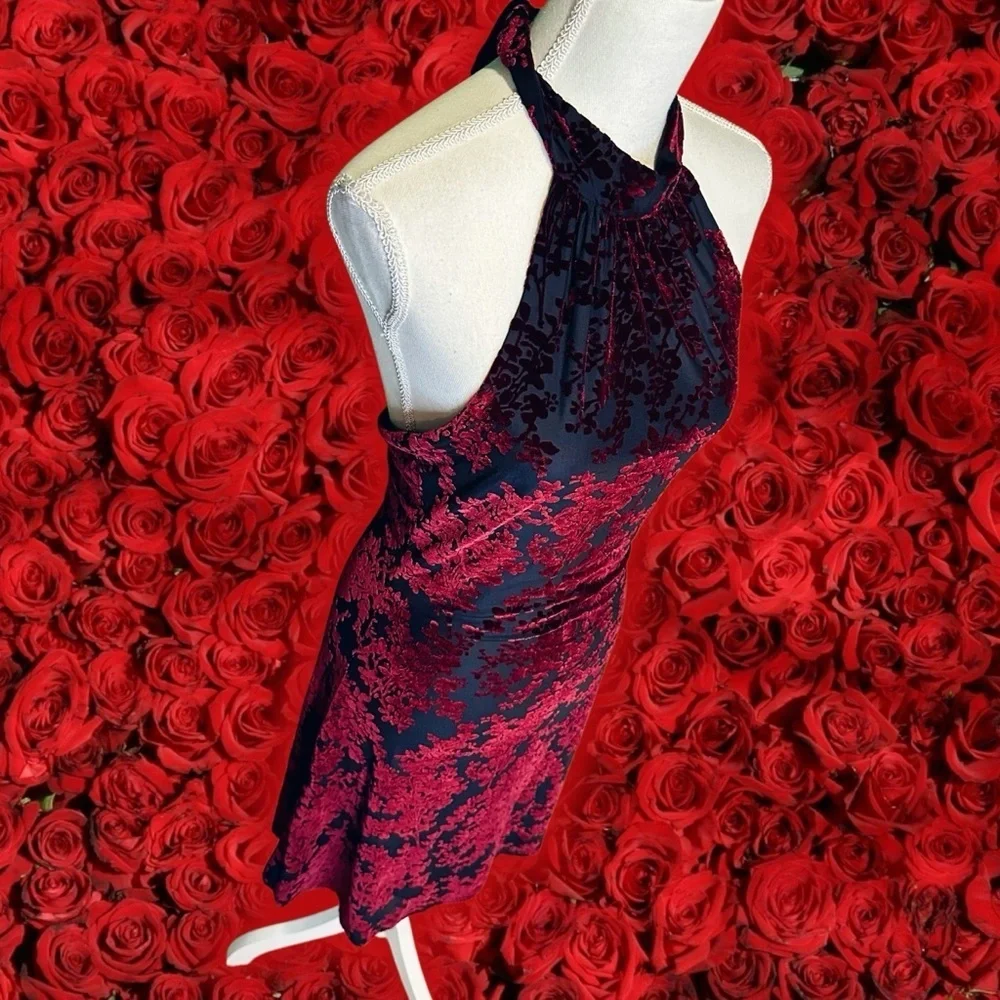 Dress the Population ‘Miranda’ Halterneck Mini Dress in “Burgundy/Black Cherry” - Picture 15 of 16